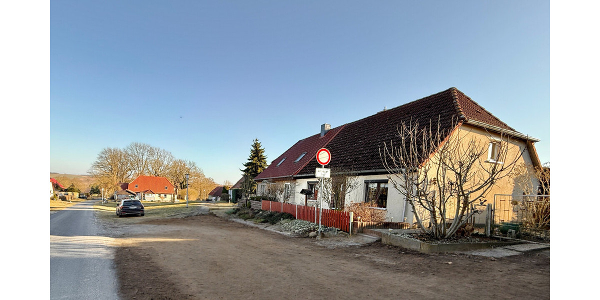 Straßenansicht