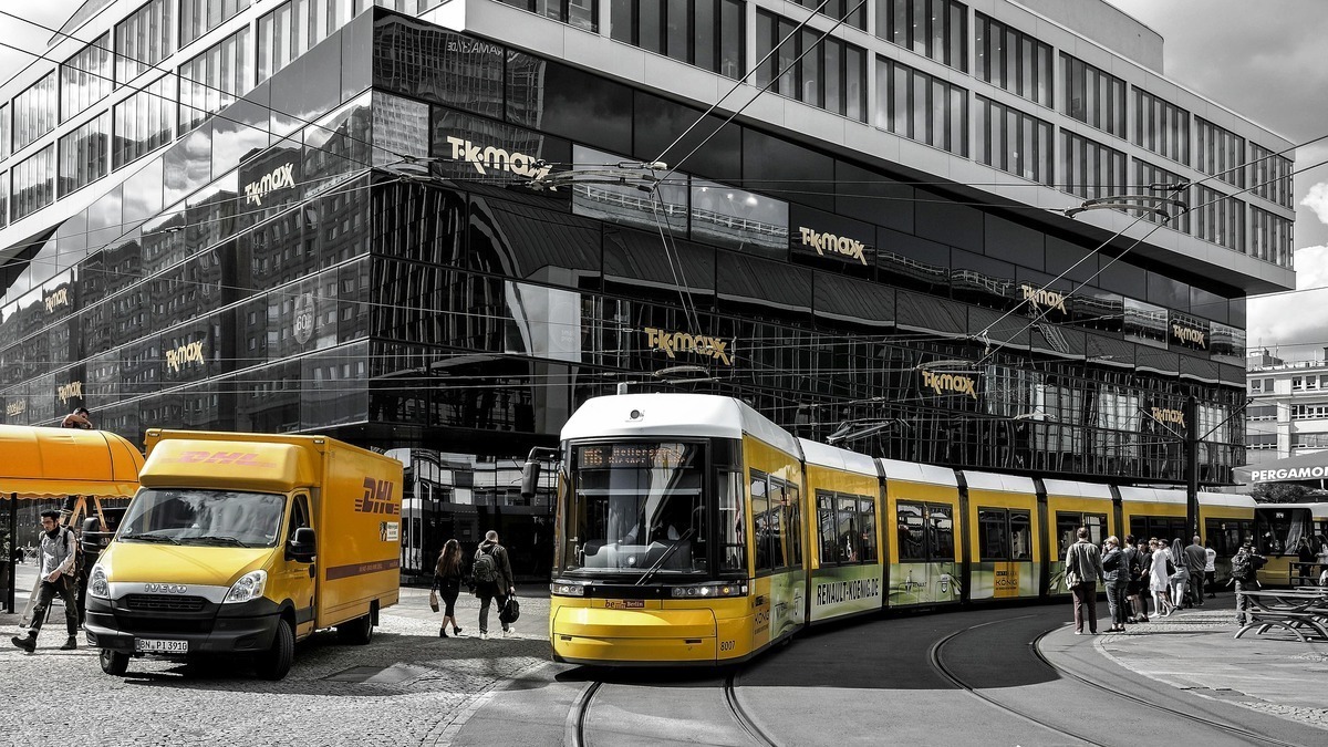 Mobilität & Verkehr in Neubrandenburg – Anbindung, Parken und ÖPNV im Überblick