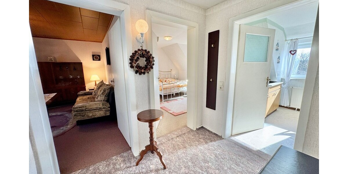 Flur 2. Wohnung Dachgeschoss