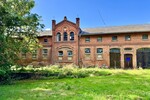 HORN IMMOBILIEN Denkmalgeschütztes Wohnhaus mit historischem Pferdestall, Breesen bei Neubrandenburg - Einfamilienhaus Breesen / Schwandt Schwandt | Angebot:27512083